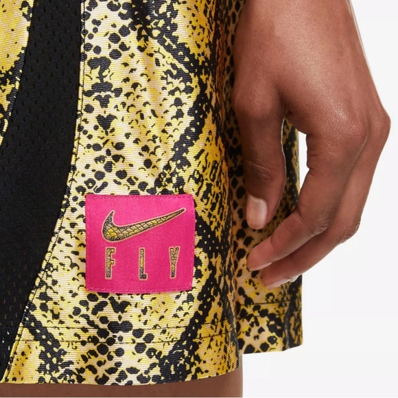 Nike Women's Dri-FIT Rebel Fly Basketball Shorts NWT - Picture 3 of 5